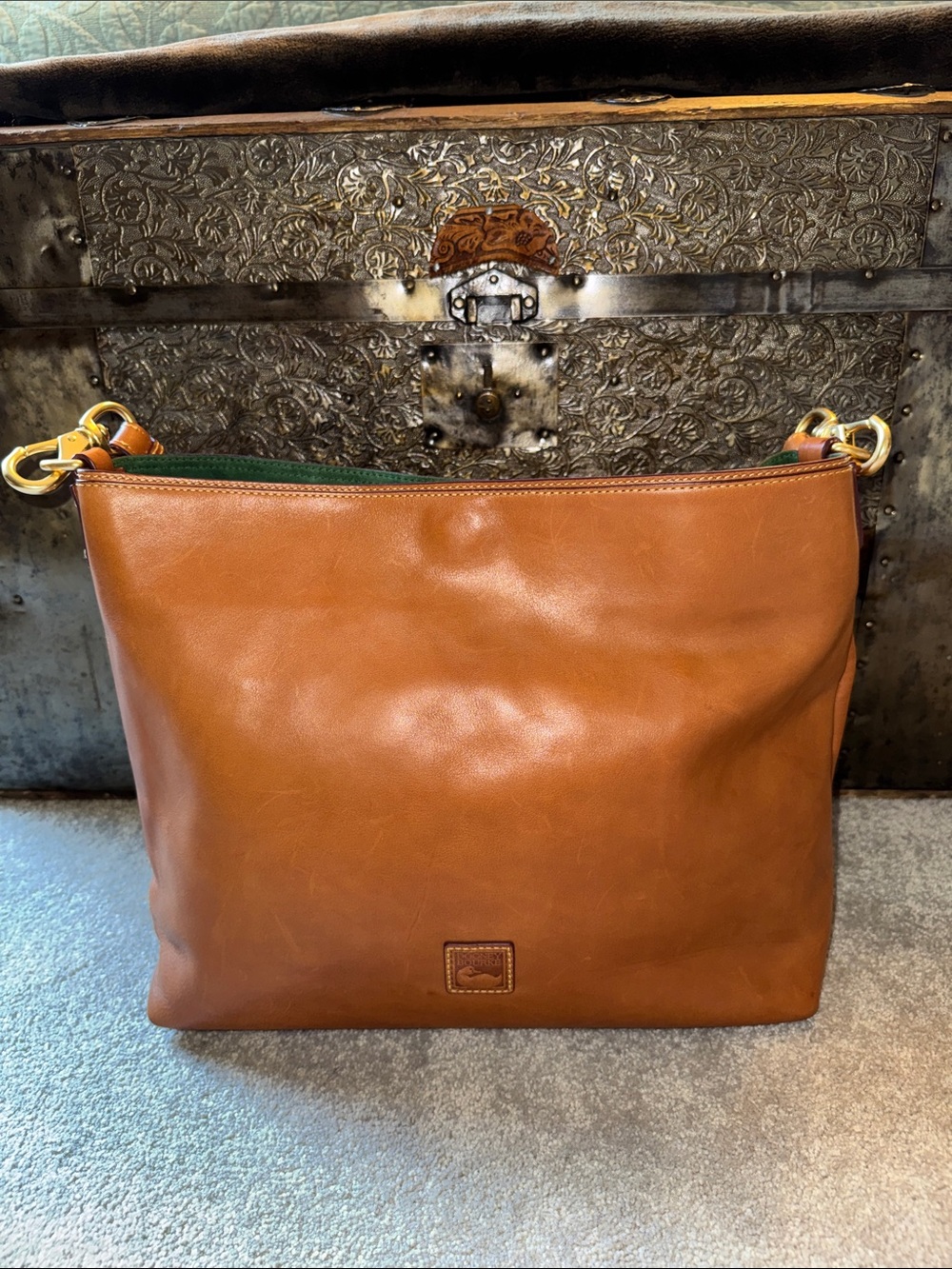 Dooney & Bourke Florentine Extra Large Courtney Sac in Natural